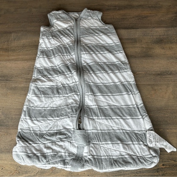 Burt’s Bees Baby Organic Beekeeper™ Wearable Baby Blanket - 1.5 TOG - Large 🐝 - Picture 1 of 4